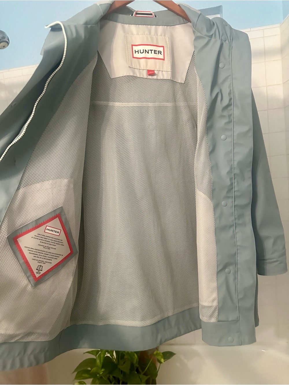 Hunter Women's Waterproof Hooded Raincoat - Picture 4 of 4